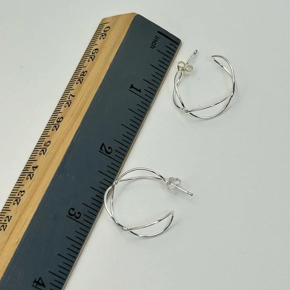 Sterling Silver Twisted Hoop Earrings Posts Stamped 925 Dainty 1" - Picture 9 of 9